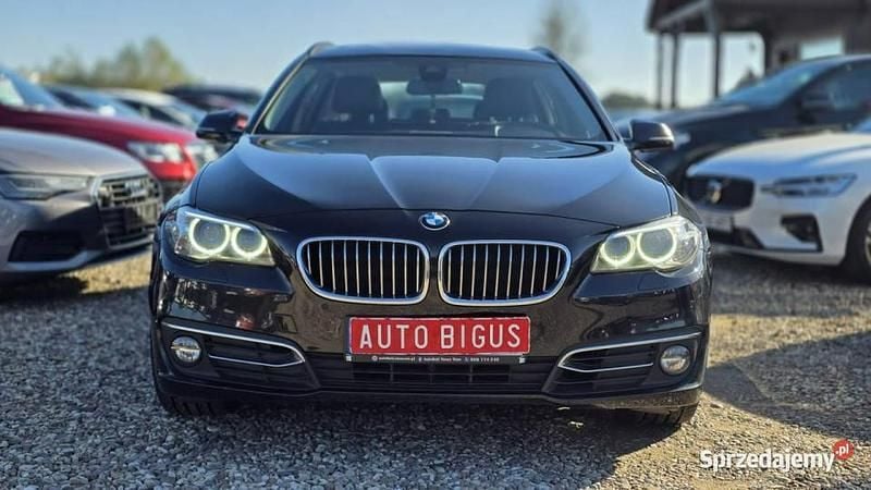 Czarny Używany 2013 BMW 520 Luxury Line Kombi | 52 900 zł (Uczciwa cena) - Obraz 1/4
