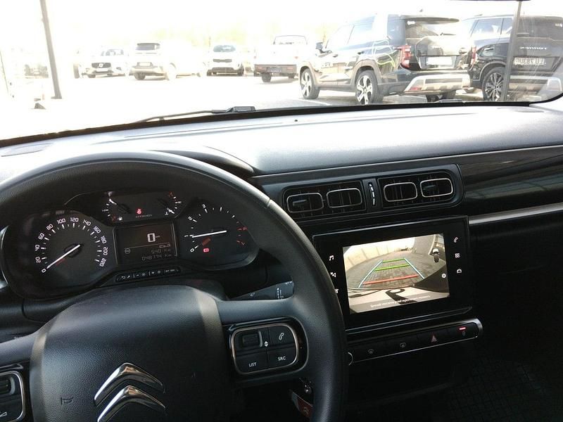 Używany Citroën C3 83 KM (61 kW) 2023 Czarny Hatchback