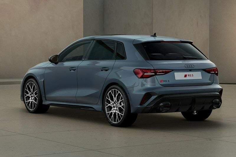 Używany Audi RS3 Sportback Comfort 400 KM (294 kW) 2024 Szary Hatchback