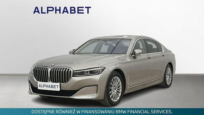 Beżowy Używany 2022 BMW 730 Sedan/Limuzyna | 232 900 zł - Obraz 1/4