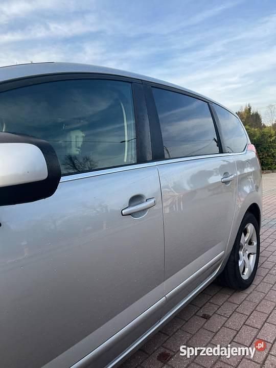 Srebrny Używany 2010 Peugeot 5008 Minivan | 15 000 zł (Super Cena) - Obraz 1/4