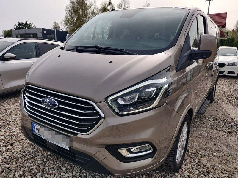 Brązowy (metalik) Używany 2019 Ford Tourneo Custom Minivan | 154 900 zł (Uczciwa cena) - Obraz 1/4
