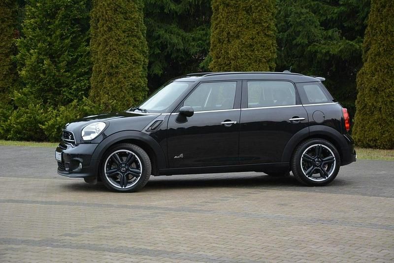 Używany Mini Countryman 184 KM (135 kW) 2012 Czarny (metalik) SUV