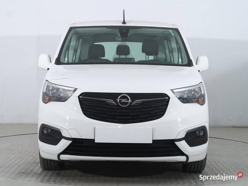 Biały Używany 2020 Opel Combo Minivan | 59 999 zł (Dość drogi) - Obraz 1/4