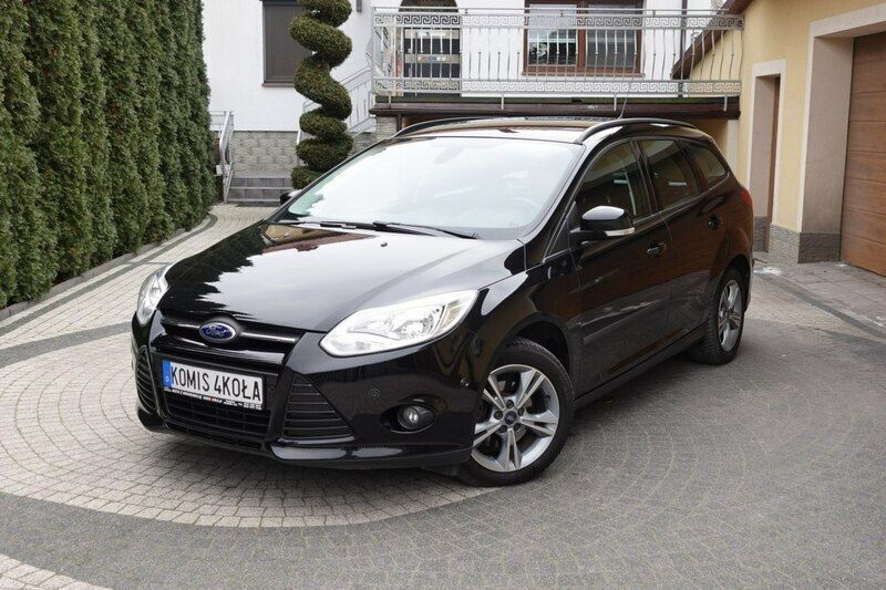 Czarny Używany 2013 Ford Focus Kombi | 19 900 zł (Dobra cena) - Obraz 1/4