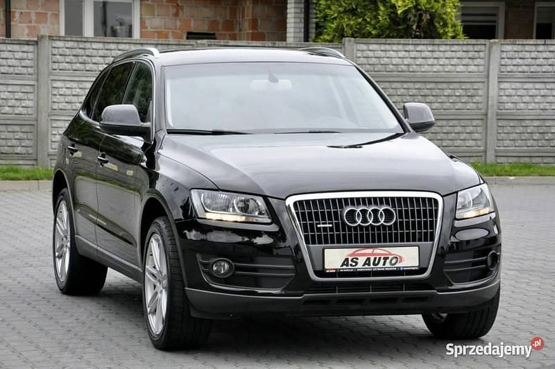 Czarny Używany 2010 Audi Q5 SUV | 45 900 zł (Dość drogi) - Obraz 1/4