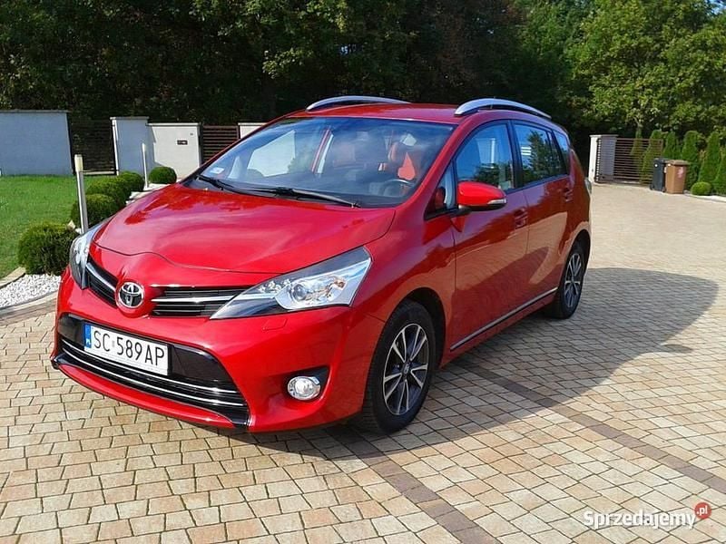 Używany 2013 Toyota Verso Minivan | 39 960 zł (Uczciwa cena) - Obraz 1/4