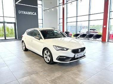 Biały Używany 2022 Seat Leon FR Hatchback | 87 500 zł (Drogi) - Obraz 1/3