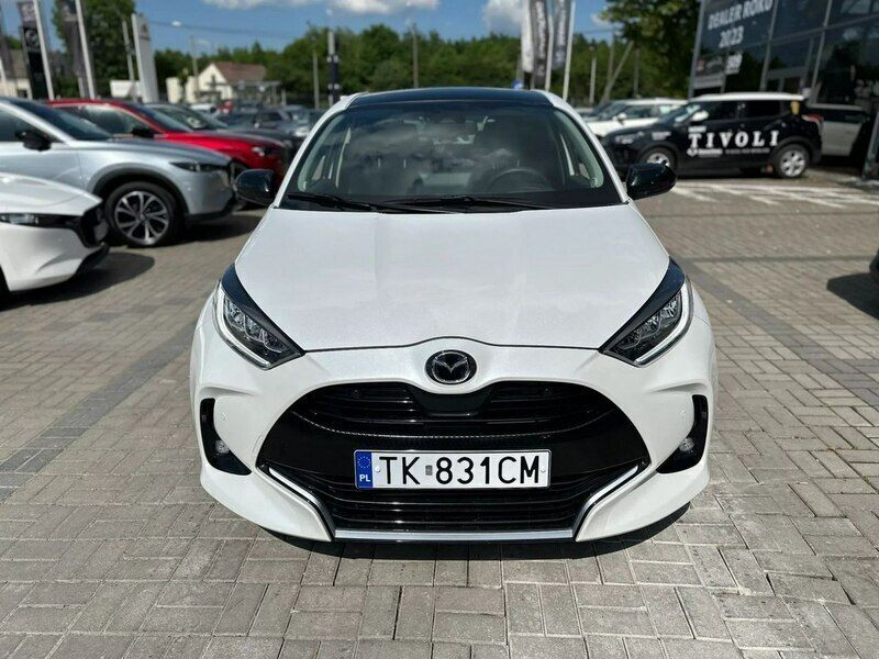 Używany Mazda 2 92 KM (67 kW) 2023 Biały Hatchback