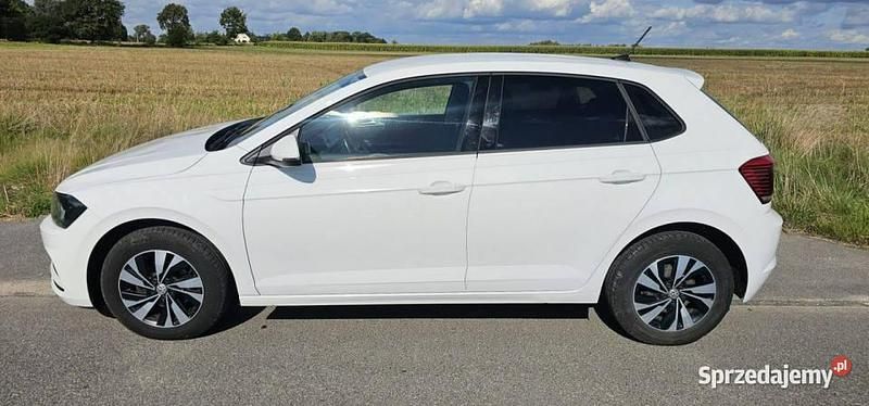 Biały Używany 2018 VW Polo Comfortline Hatchback | 29 999 zł - Obraz 1/4