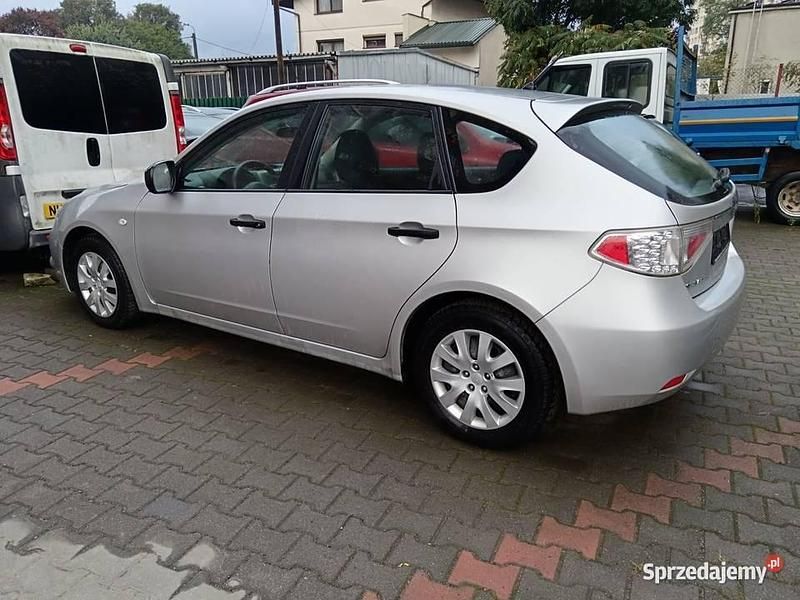 Srebrny Używany 2009 Subaru Impreza Hatchback | 16 500 zł - Obraz 1/4