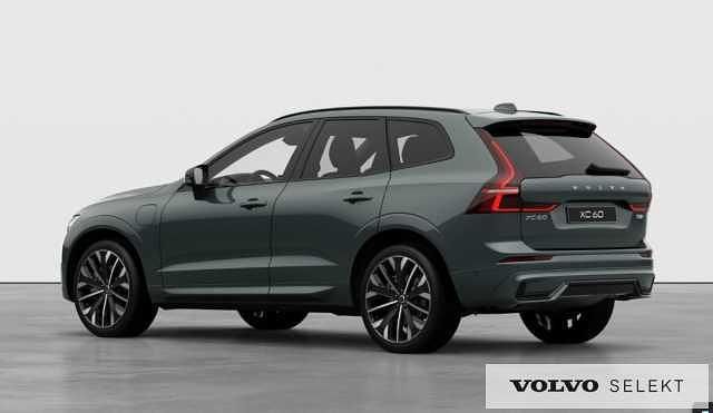 Używany Volvo XC60 455 KM (334 kW) 2026 Zielony SUV