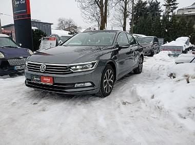 Używany VW Passat 180 KM (132 kW) 2015 Grafitowy (metalik) Sedan/Limuzyna
