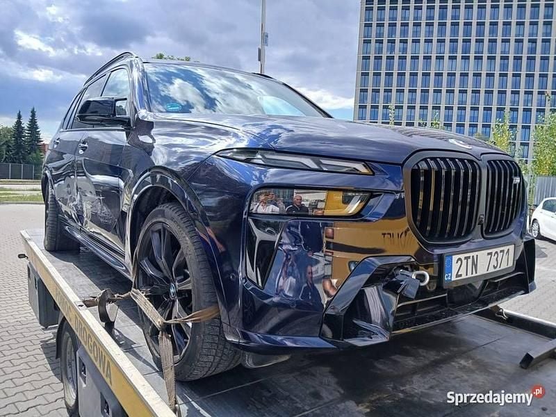 Używany 2023 BMW X7 SUV | 350 000 zł (Super Cena) - Obraz 1/4