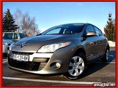 Używany Renault Mégane III 101 KM (74 kW) 2011 Beżowy Hatchback