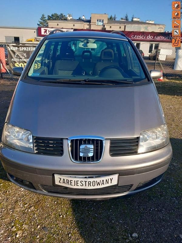 Szary Używany 2004 Seat Alhambra Minivan | 9900 zł - Obraz 1/4