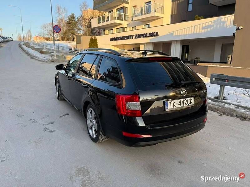 Używany Skoda Octavia Ambition 2014 Czarny Kombi