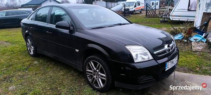 Używany Opel Vectra GTS 2004 Czarny Hatchback