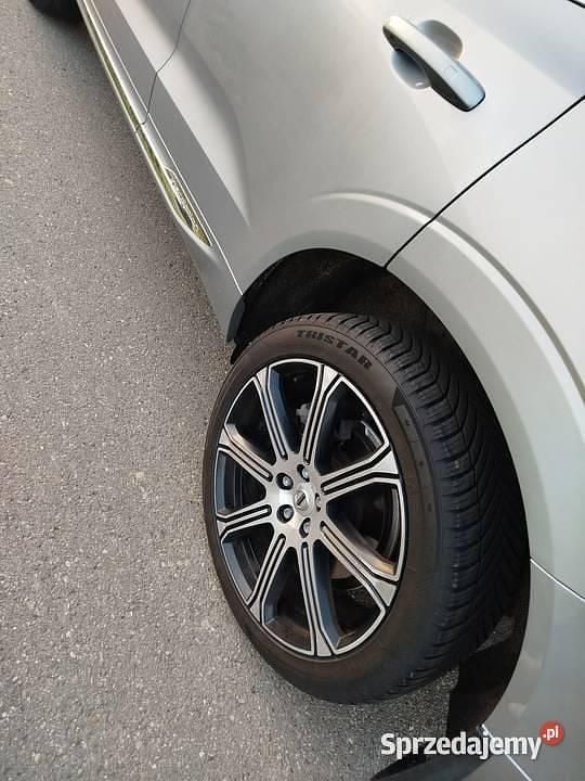 Używany 2018 Volvo XC60 SUV | 117 000 zł (Drogi) - Obraz 1/4