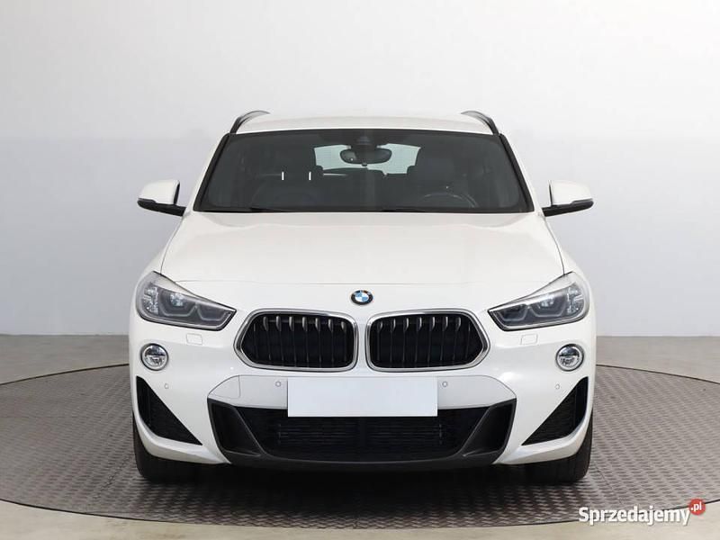 Biały Używany 2018 BMW X2 SUV | 89 999 zł (Dość drogi) - Obraz 1/4