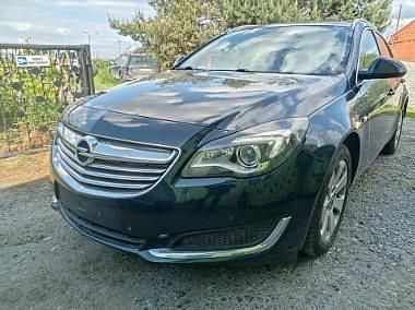 Używany Opel Insignia Country Tourer Exklusiv 170 KM (125 kW) 2014 Szary Kombi