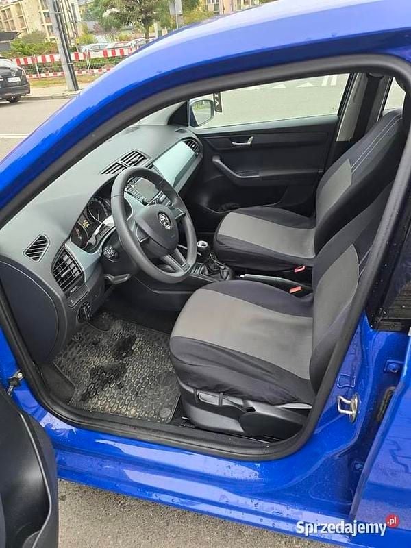 Używany Skoda Fabia 2019 Niebieski Kombi