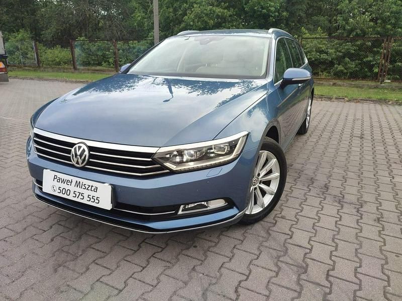 Używany VW Passat 150 KM (110 kW) 2018 Niebieski (metalik) Kombi