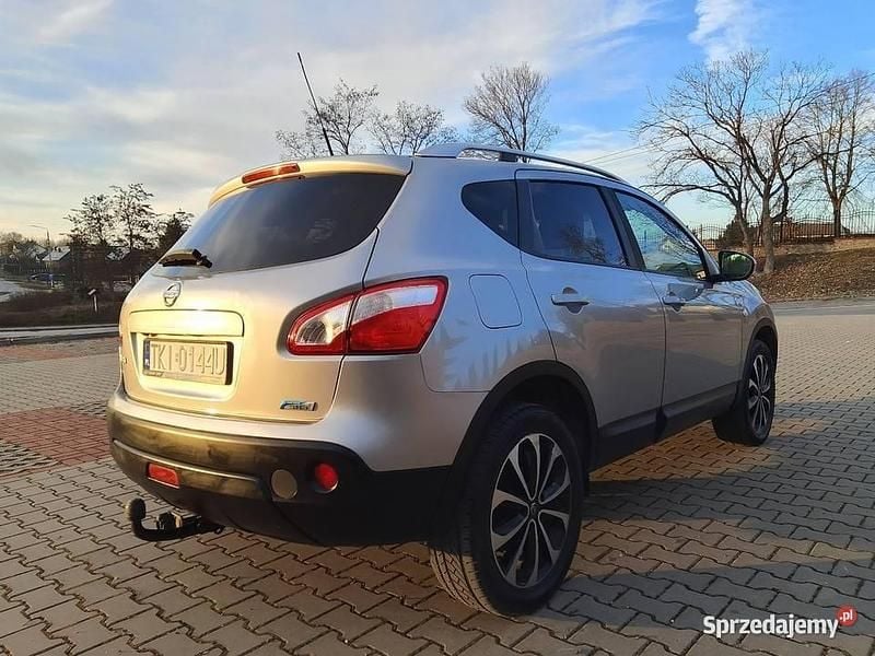 Używany Nissan Qashqai 2012 Srebrny SUV