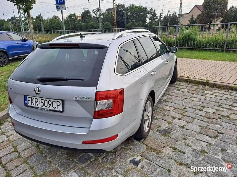 Używany Skoda Octavia 2015 Srebrny Kombi