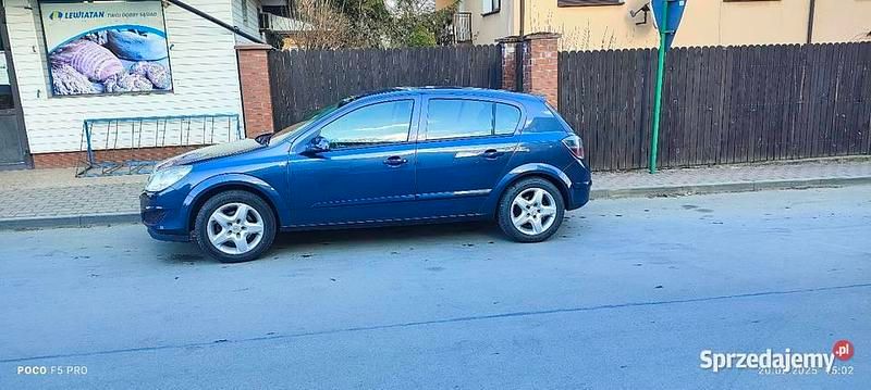 Używany Opel Astra 2008 Granatowy Hatchback