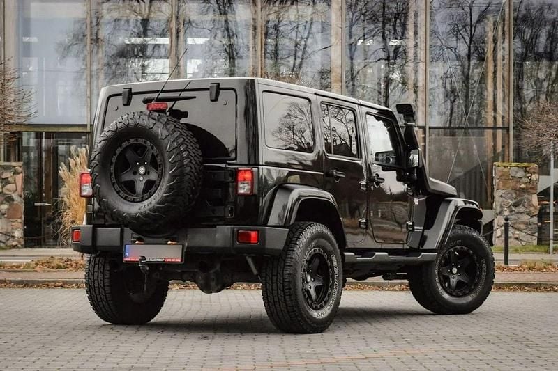 Używany Jeep Wrangler 284 KM (208 kW) 2016 Czarny SUV