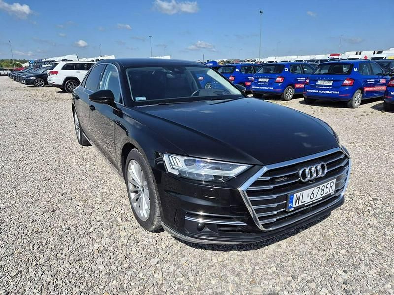 Czarny Używany 2021 Audi A8 Sedan/Limuzyna | 165 851 zł (Super Cena) - Obraz 1/4