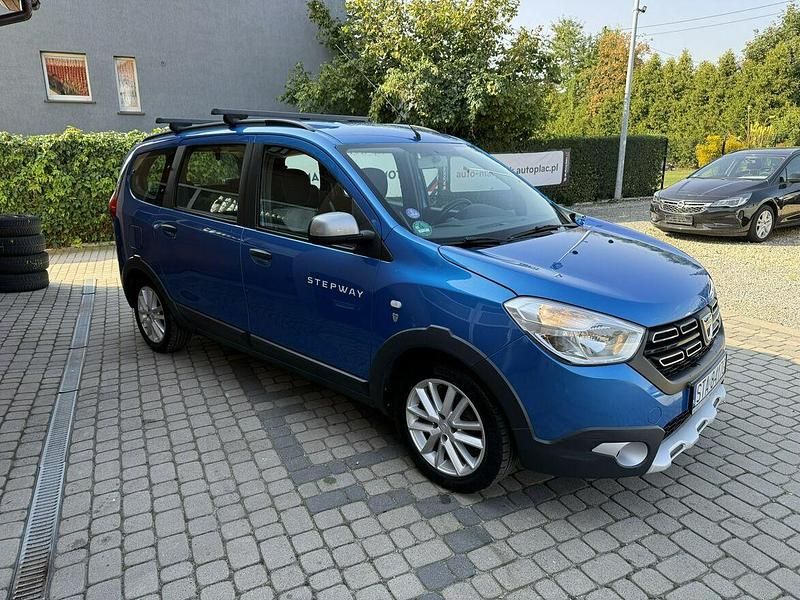 Używany Dacia Lodgy Stepway 102 KM (75 kW) 2018 Niebieski Minivan