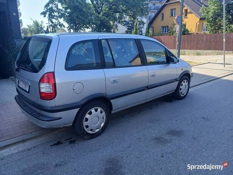 Używany Opel Zafira 2003 Minivan