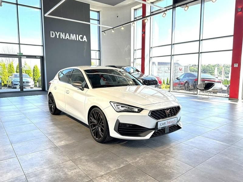 Biały Używany 2023 Cupra Leon Hatchback | 146 900 zł (Uczciwa cena) - Obraz 1/3