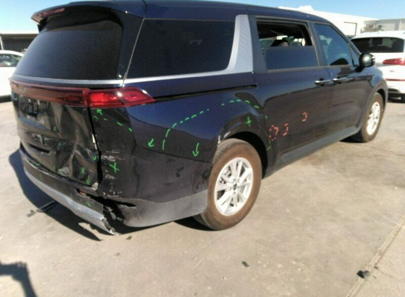 Używany Kia Carnival 290 KM (213 kW) 2021 Niebieski ciemny Minivan