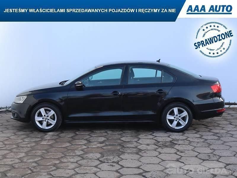 Używany VW Jetta 2013 Czarny Sedan/Limuzyna