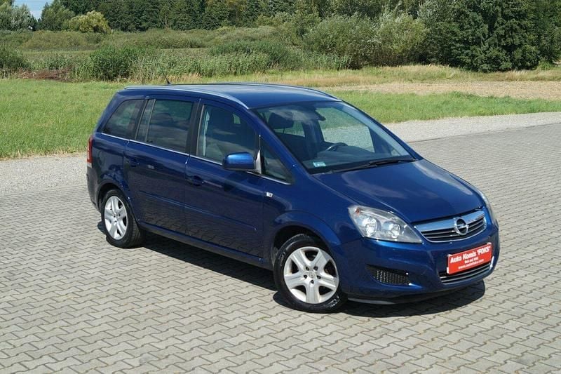 Używany Opel Zafira 115 KM (84 kW) 2010 Niebieski Minivan