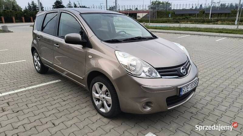 Złoty Używany 2010 Nissan Note Tekna Minivan | 17 900 zł (Dobra cena) - Obraz 1/4
