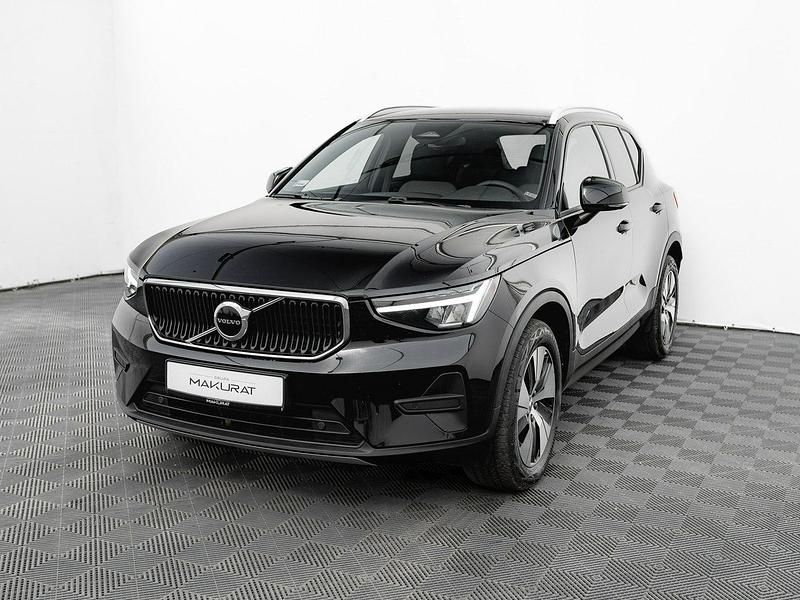 Używany Volvo XC40 Core 197 KM (144 kW) 2022 Czarny SUV