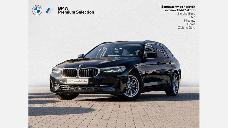Czarny Używany 2023 BMW 518 Kombi | 139 900 zł (Super Cena) - Obraz 1/3