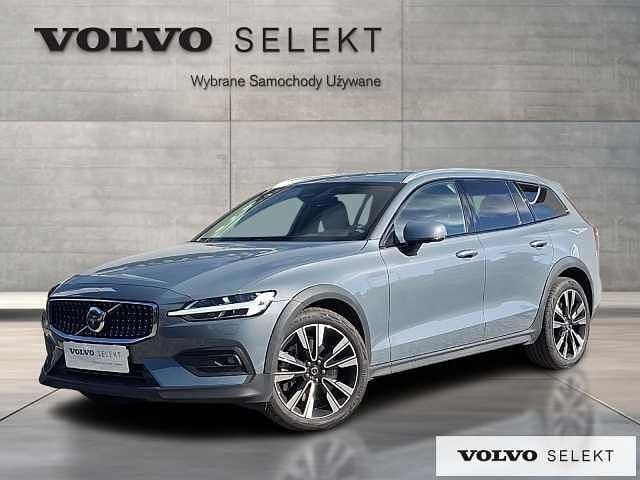 Szary Używany 2024 Volvo V60 CC Kombi | 199 900 zł (Uczciwa cena) - Obraz 1/3