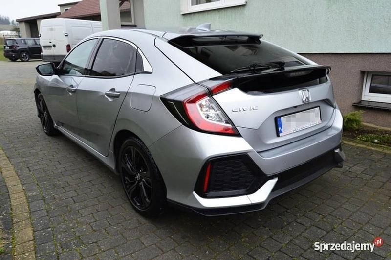 Używany Honda Civic Elegance 129 KM (94 kW) 2017