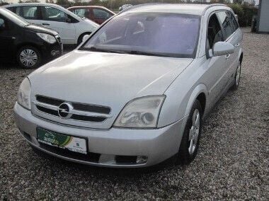 Srebrny Używany 2004 Opel Vectra Kombi | 4200 zł (Dobra cena) - Obraz 1/4