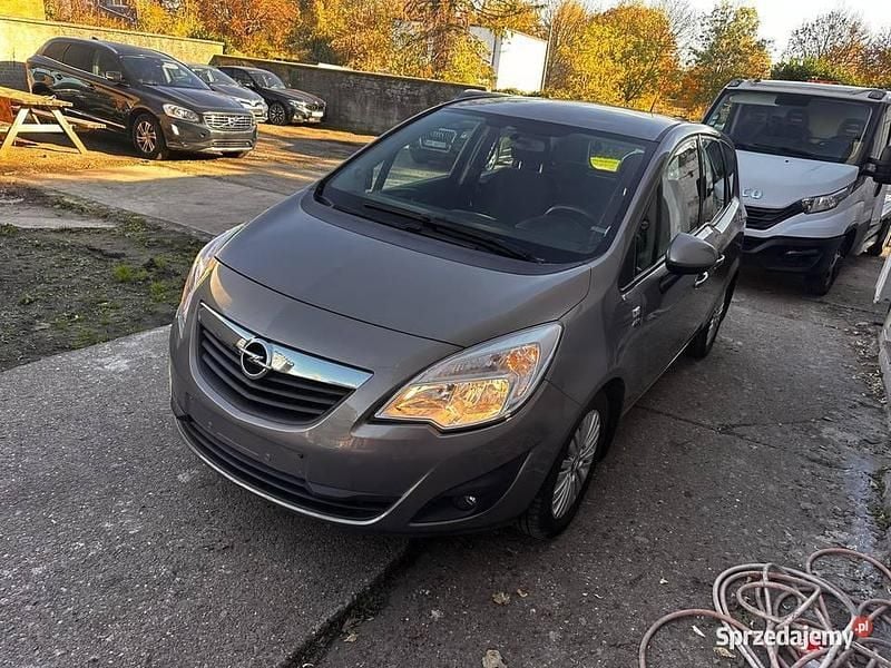 Używany 2014 Opel Meriva Minivan | 17 700 zł (Super Cena) - Obraz 1/4