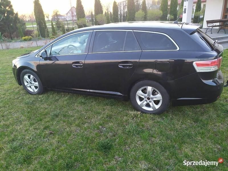 Czarny Używany 2009 Toyota Avensis Kombi | 12 900 zł (Dość drogi) - Obraz 1/4