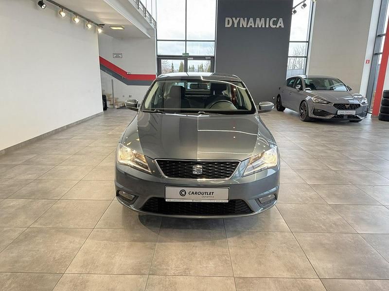 Szary (metalik) Używany 2016 Seat Toledo Reference Sedan/Limuzyna | 28 900 zł - Obraz 1/2