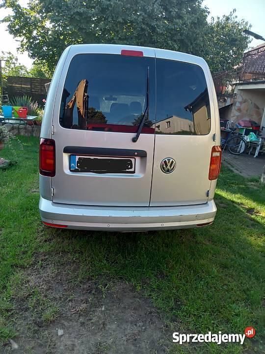 Używany VW Caddy Maxi 2018 Srebrny Minivan