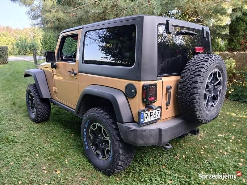 Używany Jeep Wrangler Rubicon 2013 Żółty SUV