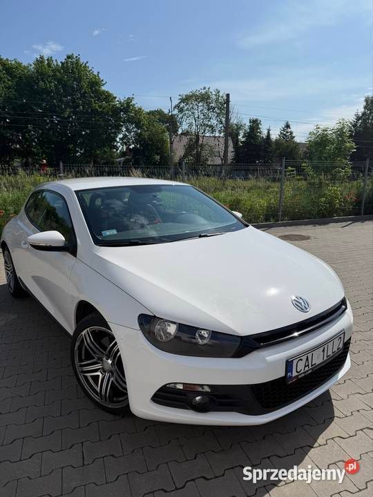 Biały Używany 2009 VW Scirocco Coupe | 27 500 zł (Uczciwa cena) - Obraz 1/4
